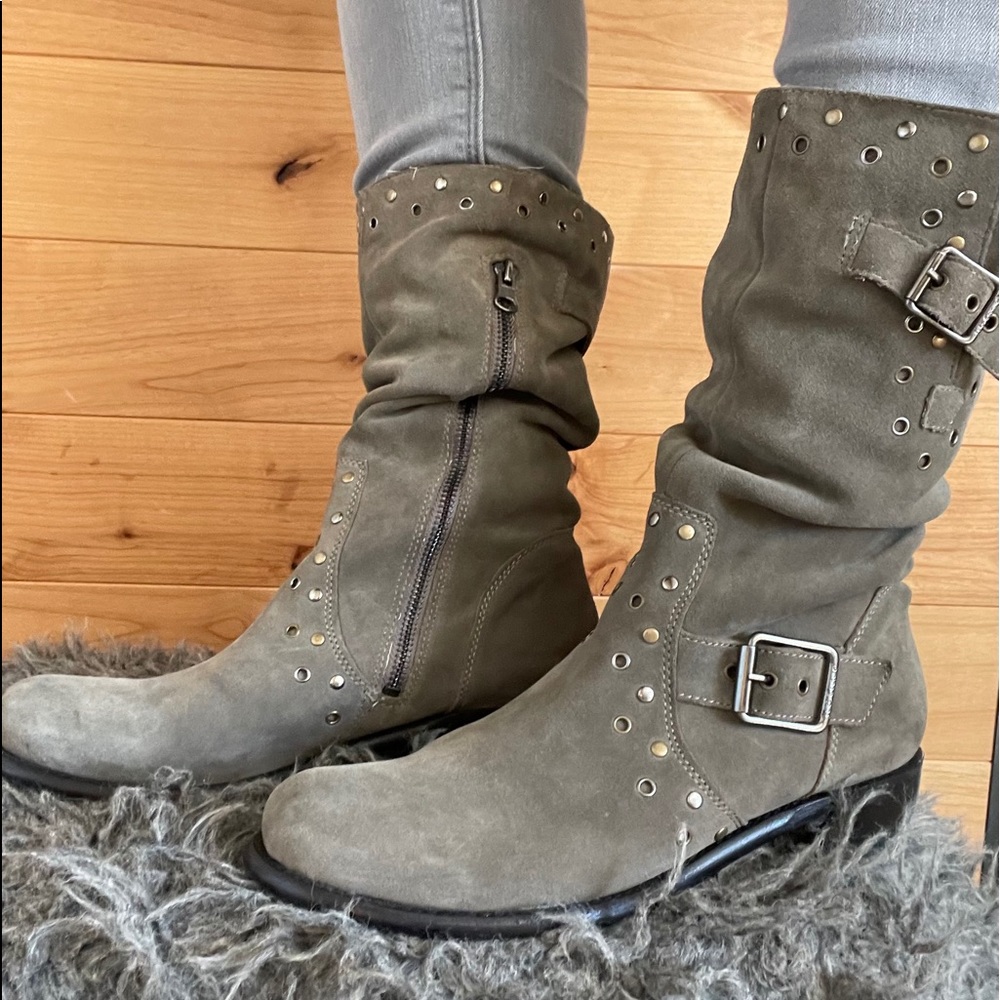 Juicy Couture Giordana grey suede studded boots - Picture 3 of 13